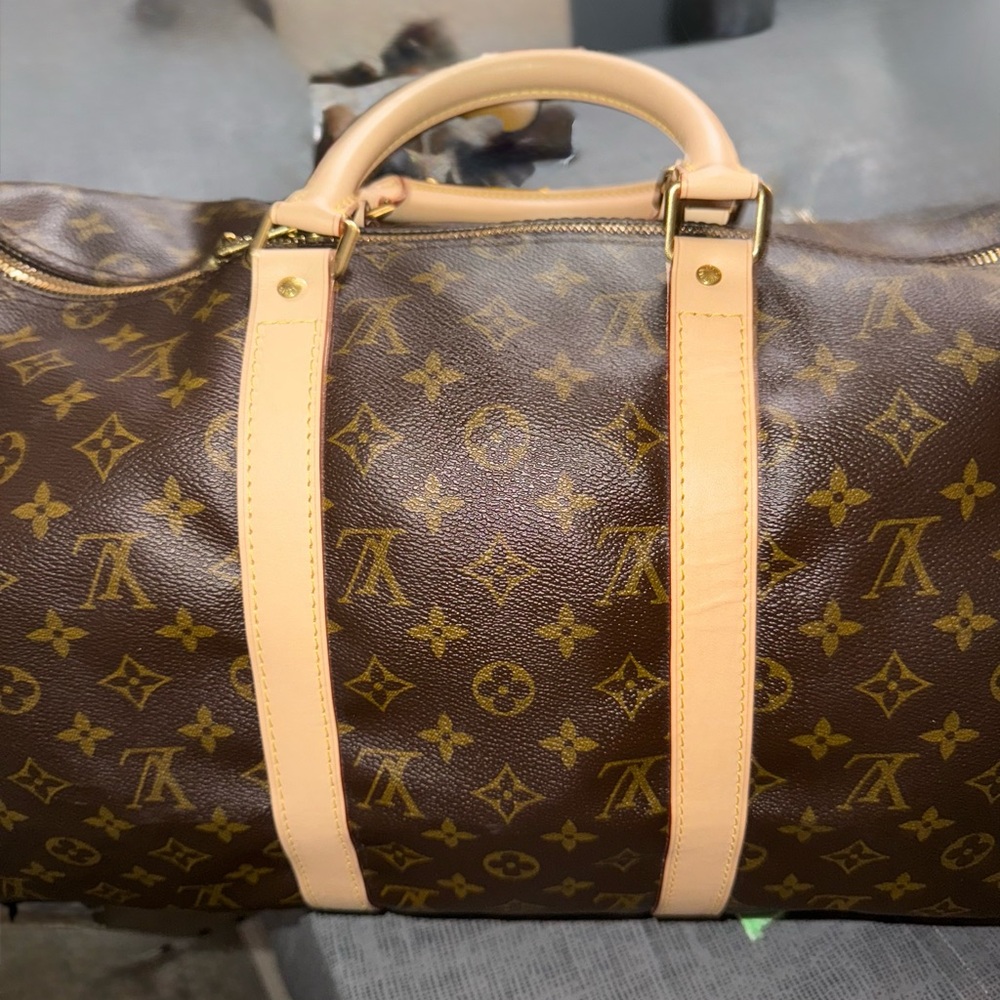 Louis Vuitton  Monogram Keepall Size 50 Travel Duffle Bag - Picture 10 of 16